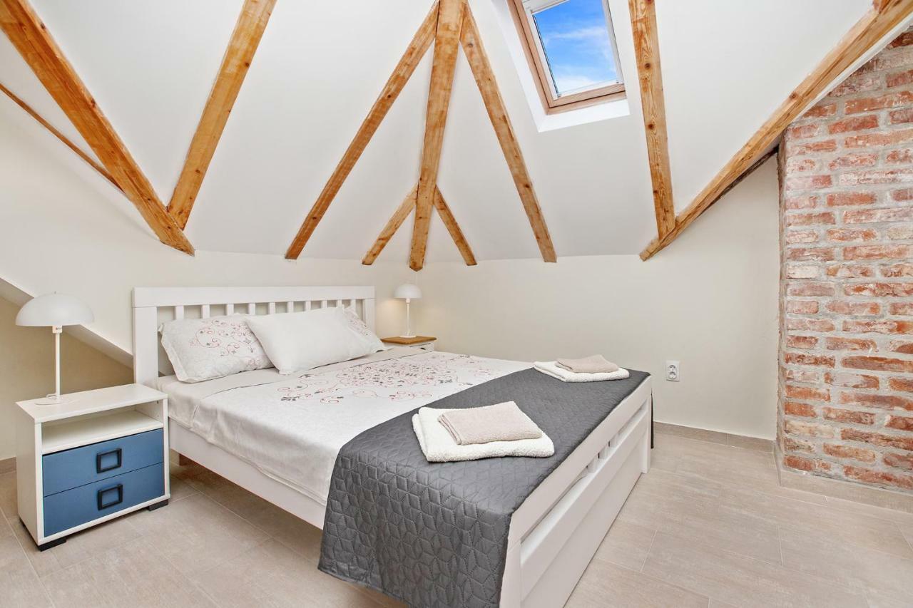 Isja Appartement *
